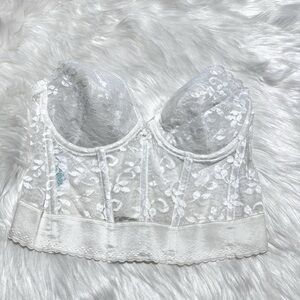 Carnival white lace corset lingerie size 40B
